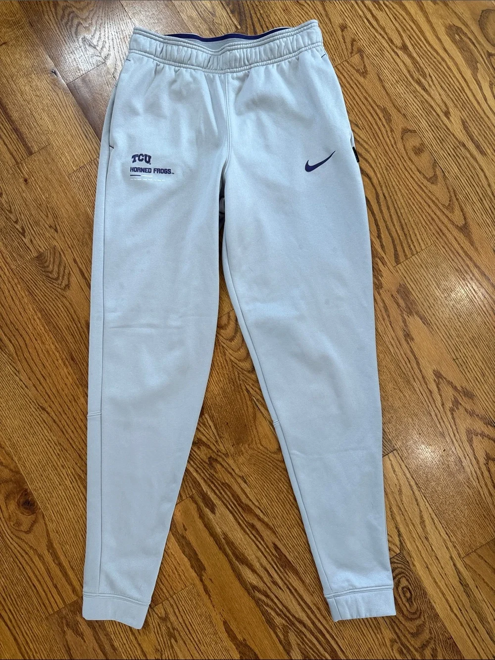 Men’s TCU Horned Frogs Nike Therma-Fit Joggers. Size XS. New without Tags.